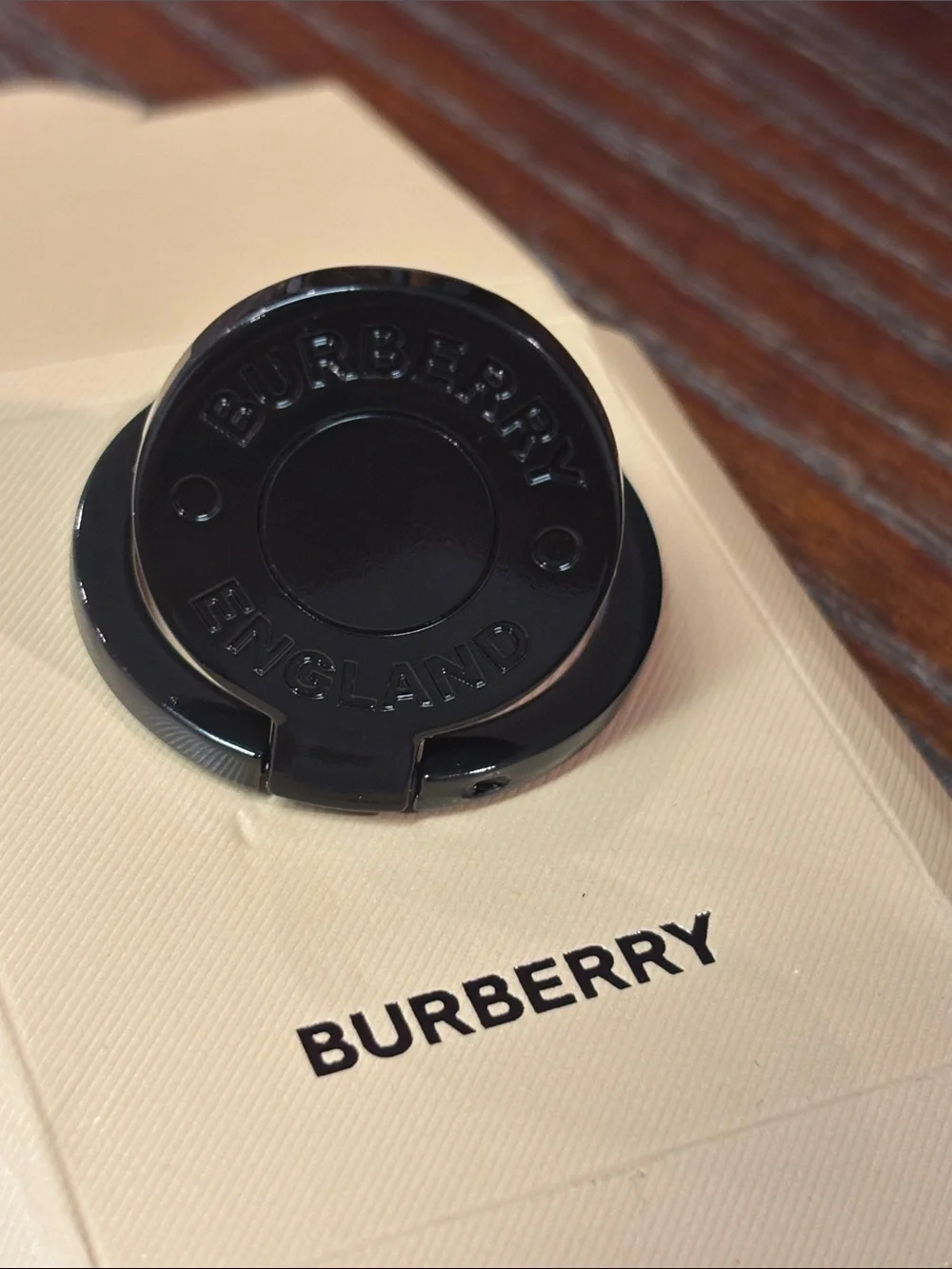 ⚜️Burberry black Phone ring holder Accessory with Embossed Logo GWP NIB ⚜️